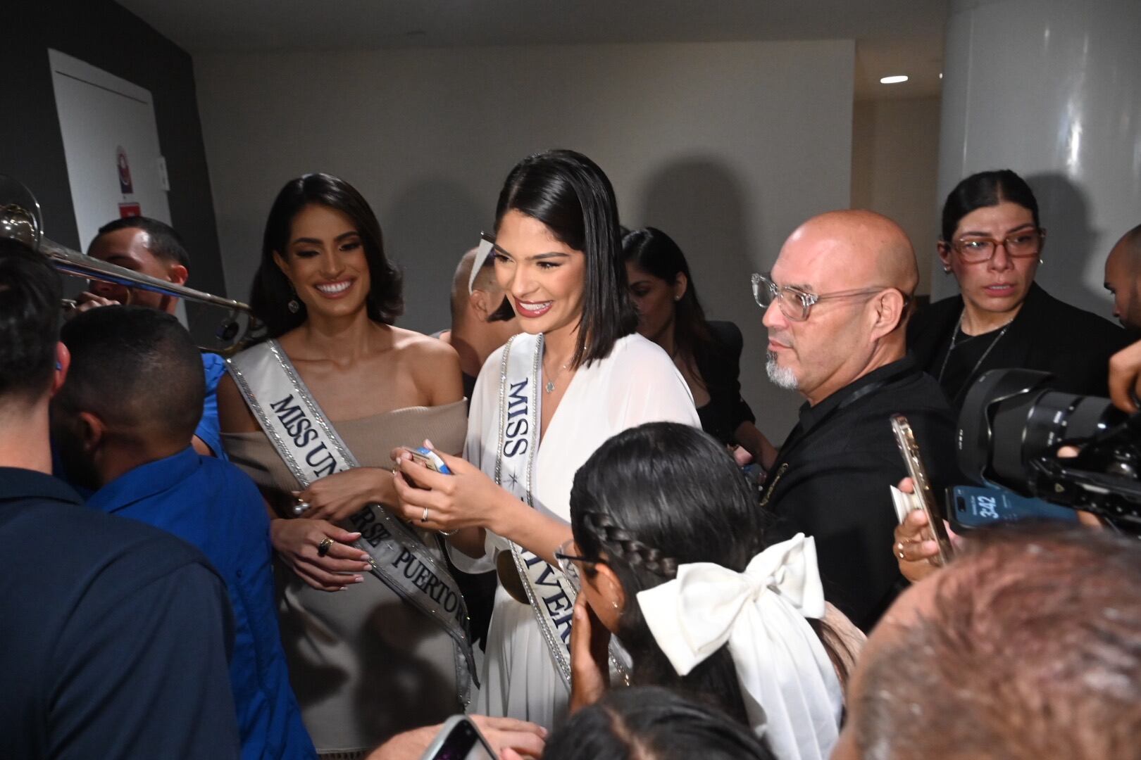 La Miss Universe ,Sheynnis Palacio, llega a Puerto Rico. Aeropuerto Luis muñoz Marin, Carolina.Metro PR 26 de junio de 2024
