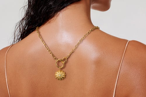 Estudiante boricua gana oportunidad de oro tras una simple caminata por la playa