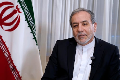 Araqchí inicia “oportuna” gira regional en la que sus “vecinos son la prioridad”