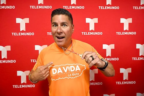 Raymond Arrieta responde a quienes critican su caminata