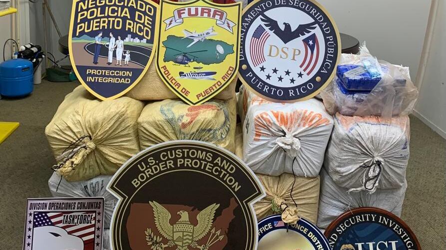 Droga incautada cerca de Cabo Rojo.
