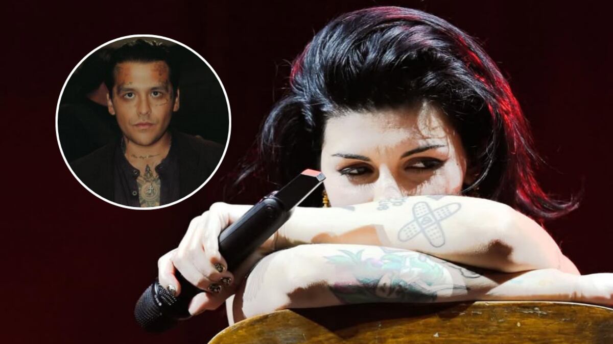 Cazzu regresa a los escenarios con sensuales atuendos