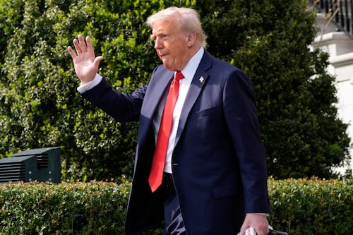 Trump y su gobierno se enfrentan con dos grandes medios tradicionales: CBS y la agencia AP