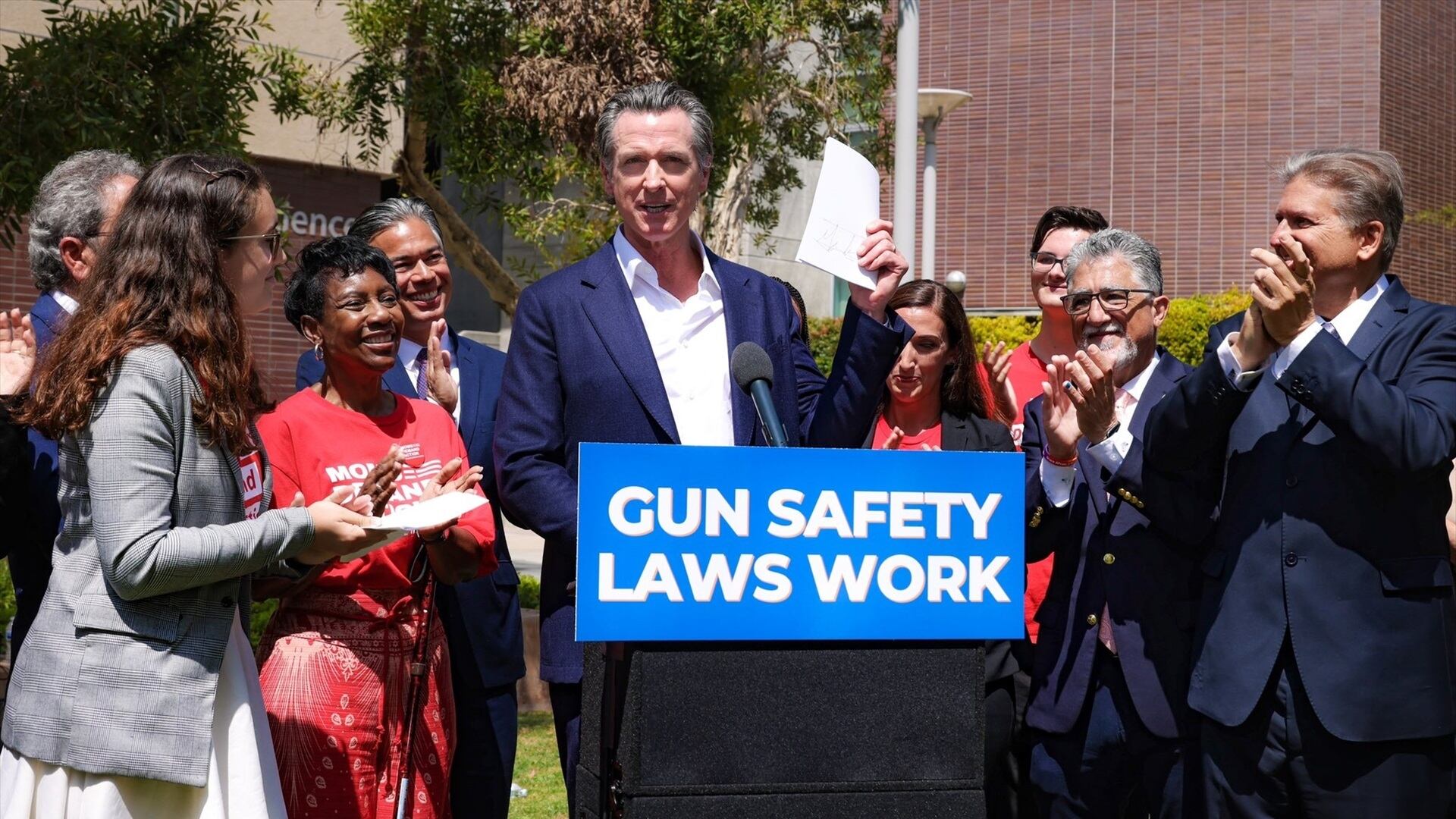 El gobernador de California, Gavin Newsom