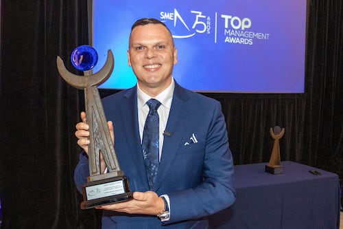 Coliseo de Puerto Rico celebra reconocimiento a Javier Carrión con premio de ventas de SME