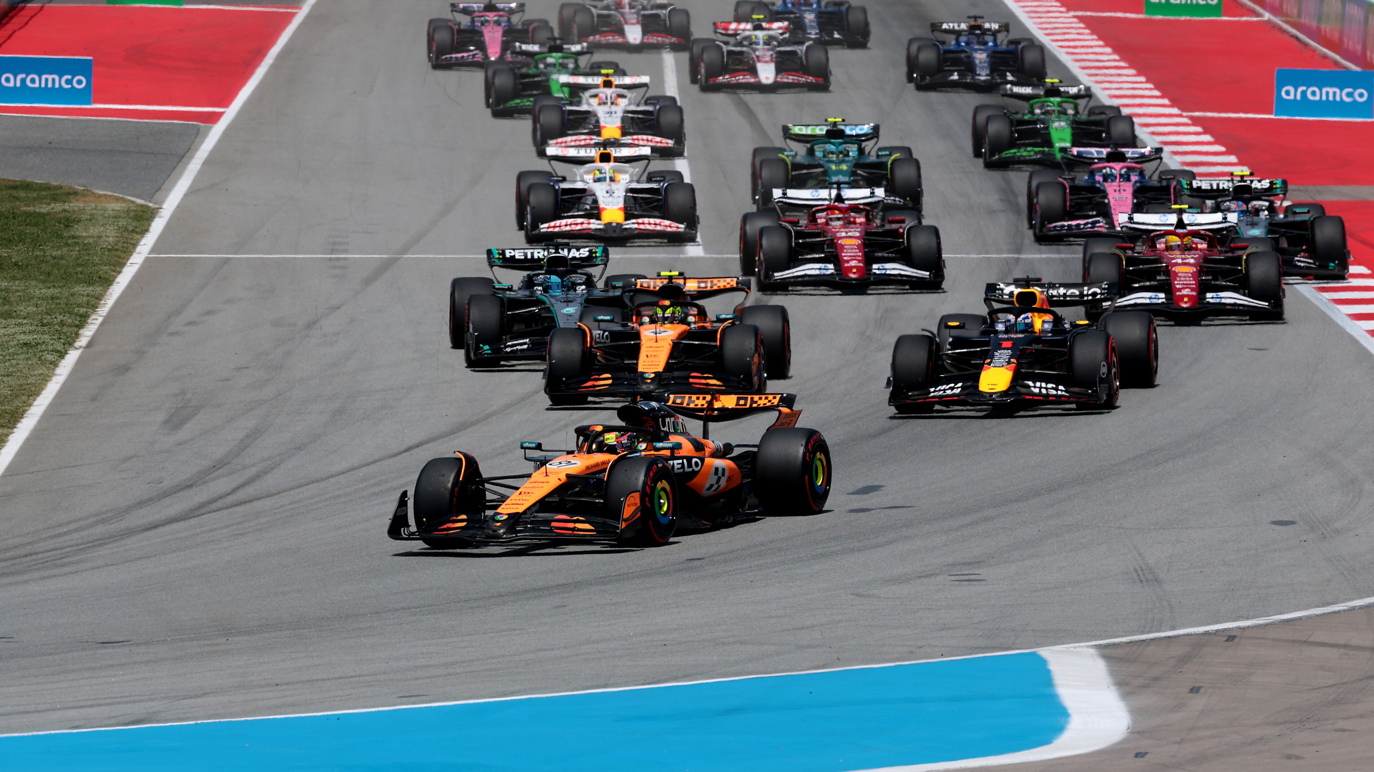 Oscar Piastri lideró el GP de España.