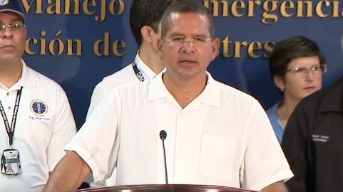 Gobernador Pedro Pierluisi en emergencia tormenta Fiona.