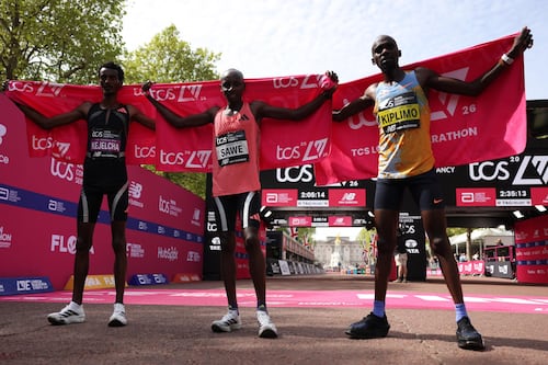 Kejelcha: “Lo que hice es maravilloso”, tras bajar de 2 horas en maratón