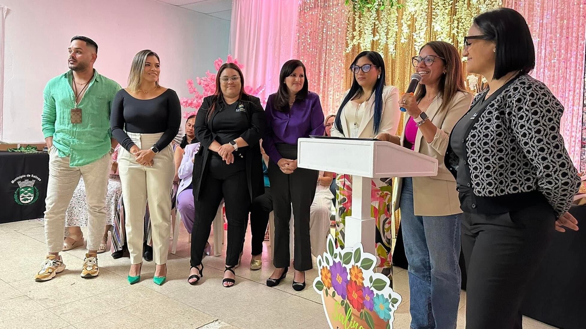 La alcaldesa de Salinas, Karilyn Bonilla Colón