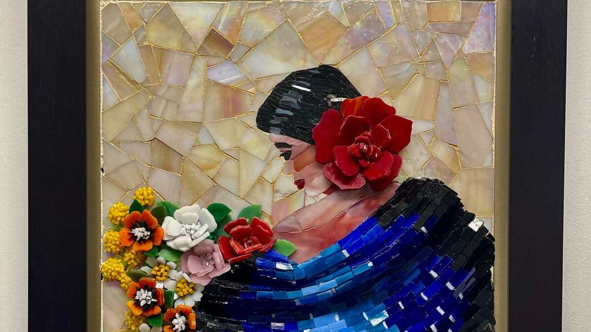 “Esencias en vidrio” de Marycely Ventura.