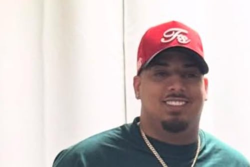 Policía confirma joven que murió en accidente en Caguas tenía una herida de bala en la cabeza