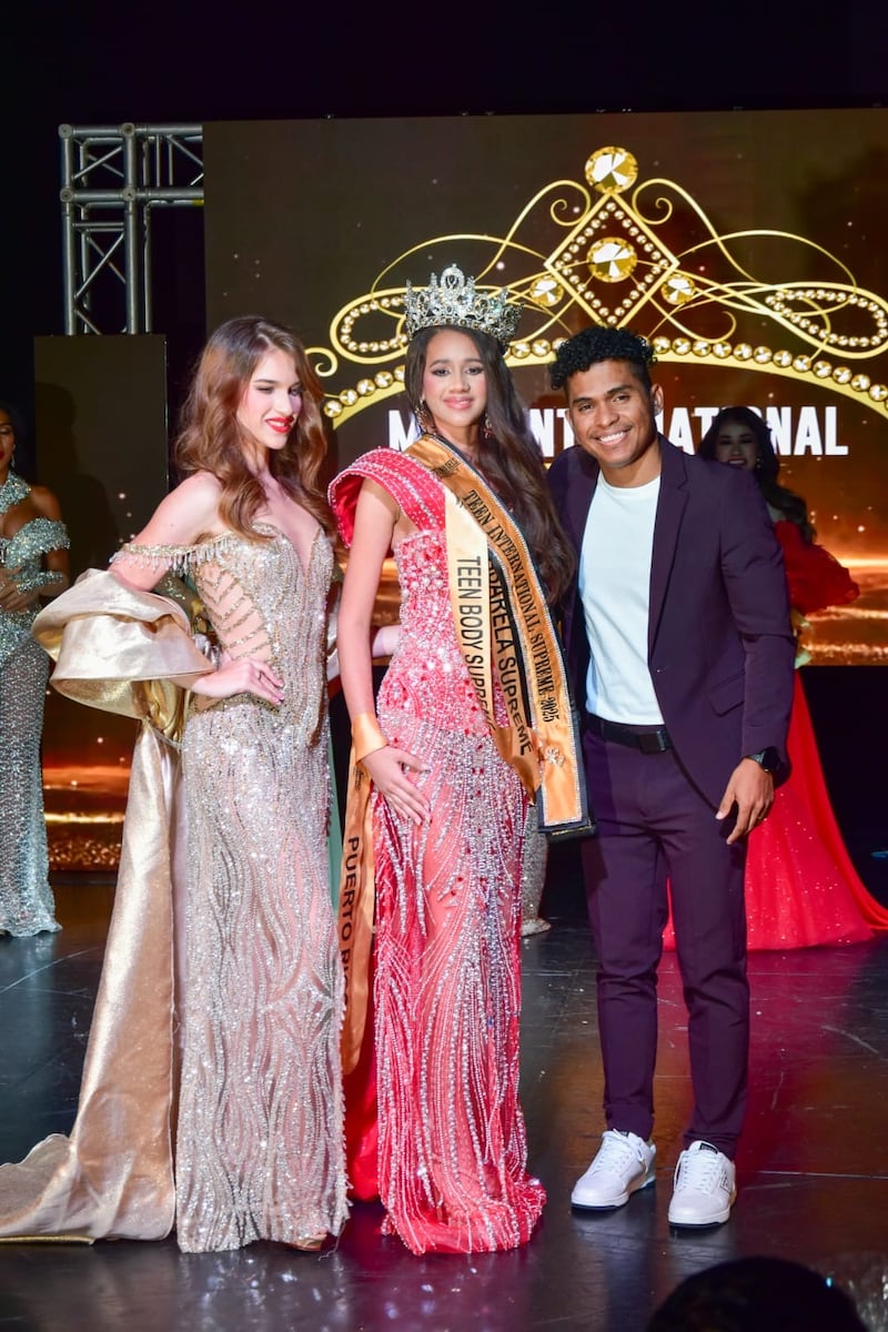 Puerto Rico gana el concurso Teen Supreme International.