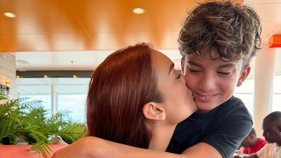 Zuleyka Rivera y su hijo Sebastián José