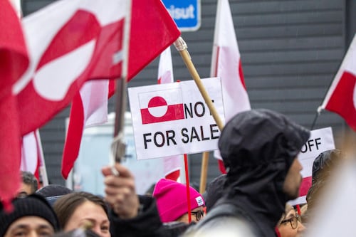 Groenlandia ve improbable una invasión de EE. UU., pero admite que debe prepararse para “todas las posibilidades”