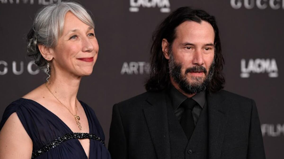 Keanu Reeves novia