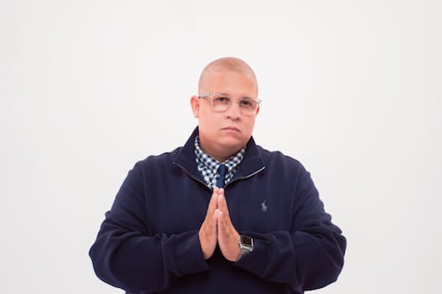 Héctor Delgado recibe reconocimiento por su legado de fe y servicio comunitario