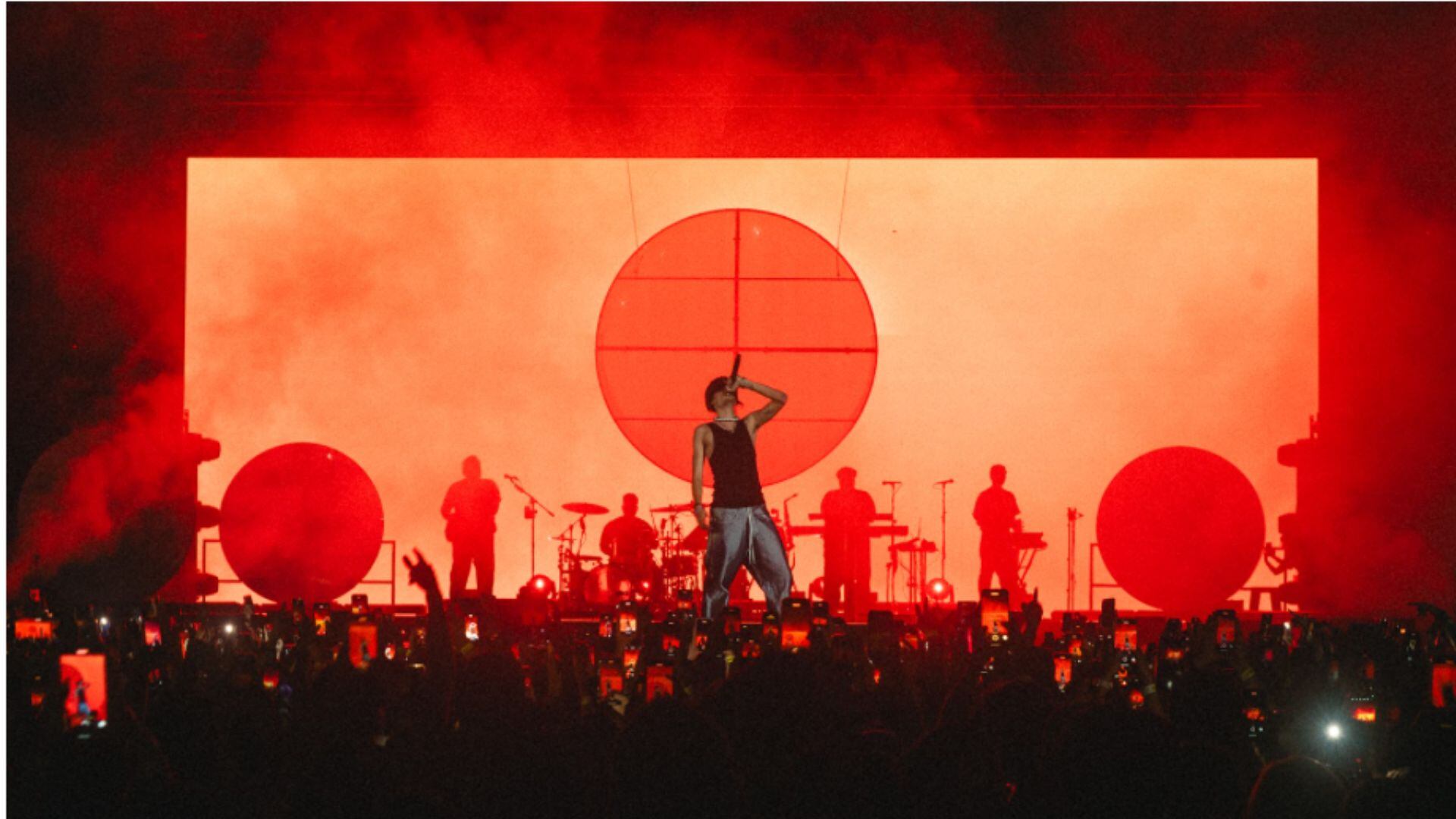 Metro Puerto Rico asistió a la primera función del cantante, que se llevó a cabo en El Palacio de los Deportes en México