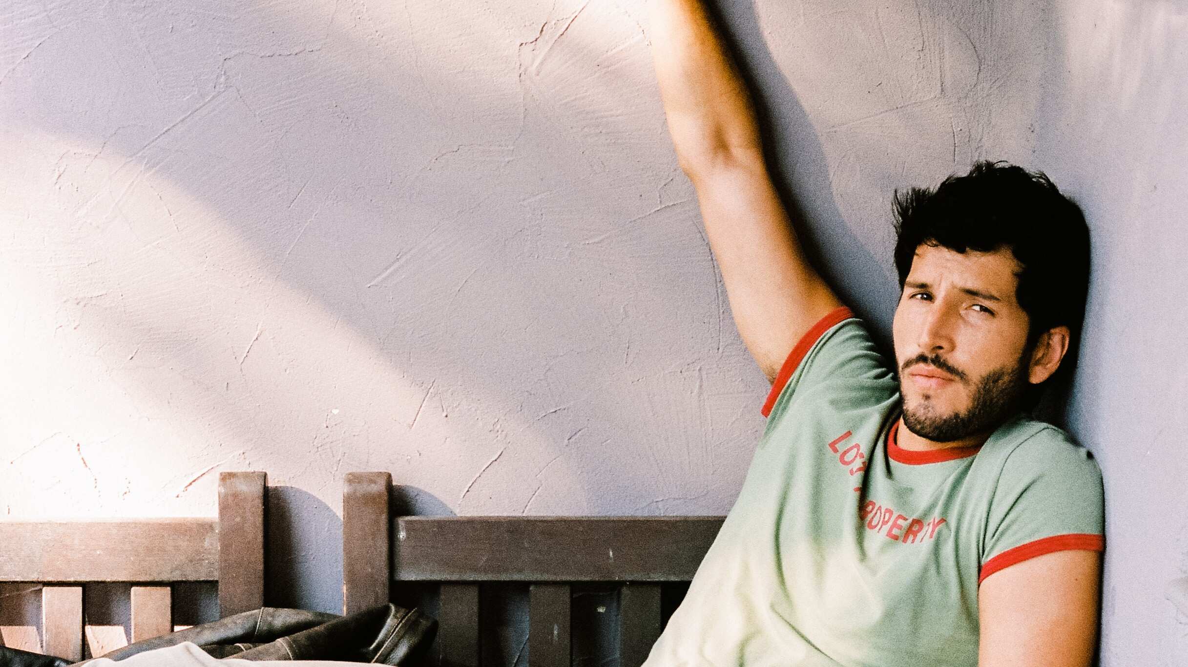 Sebastián Yatra lanza su nuevo sencillo "Los Domingos".