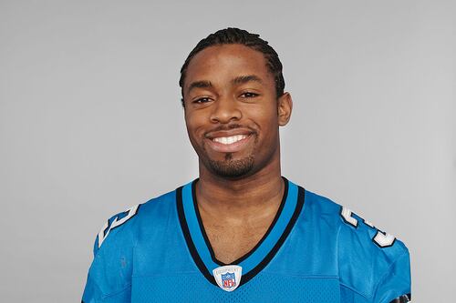 Muere exjugador de la NFL tras colapso en hospital psiquiátrico