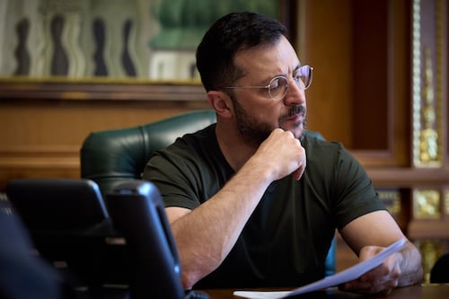 ¿Ucrania atacó a Rusia con drones? Zelenski acusa a Putin de “socavar la diplomacia”