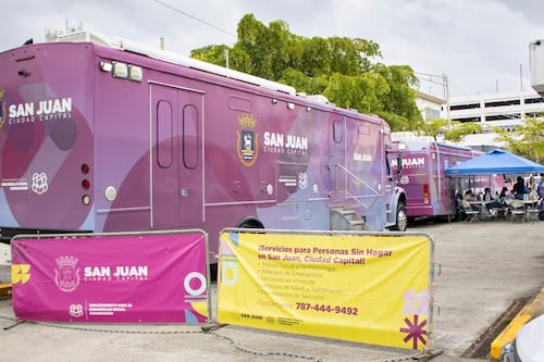 De atleta becado a reconstruir su vida: programa municipal transforma vida de joven que vivió en la calle en San Juan