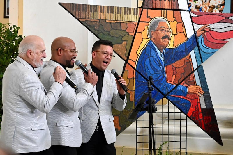 Figuras de la música presentes en la misa en honor a Rafael Ithier.