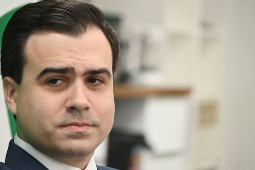 Evaluación de paridad de fondos Medicaid quedaría para 2027, anticipa comisionado residente