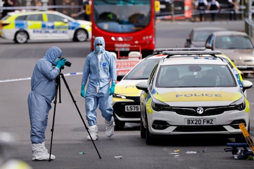Policía británica declara como acto terrorista el apuñalamiento a dos judíos en Londres