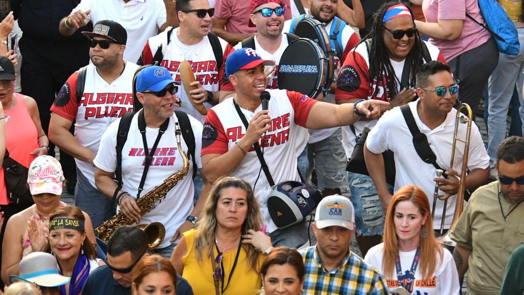 Las fiestas de la calle San Sebastián se llevaron a cabo tras dos años de ausencia.