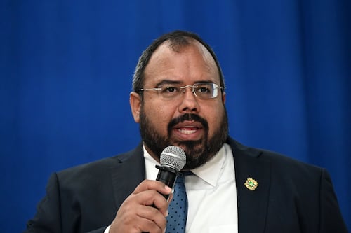 Educación anuncia talleres para familias de estudiantes con diversidad funcional