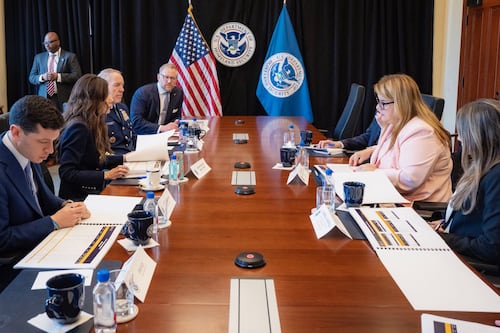Jenniffer González se reúne con secretaria de Homeland Security