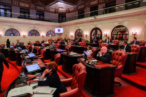 Empleados públicos: Senado aprueba alivio contributivo por liquidación de licencias acumuladas