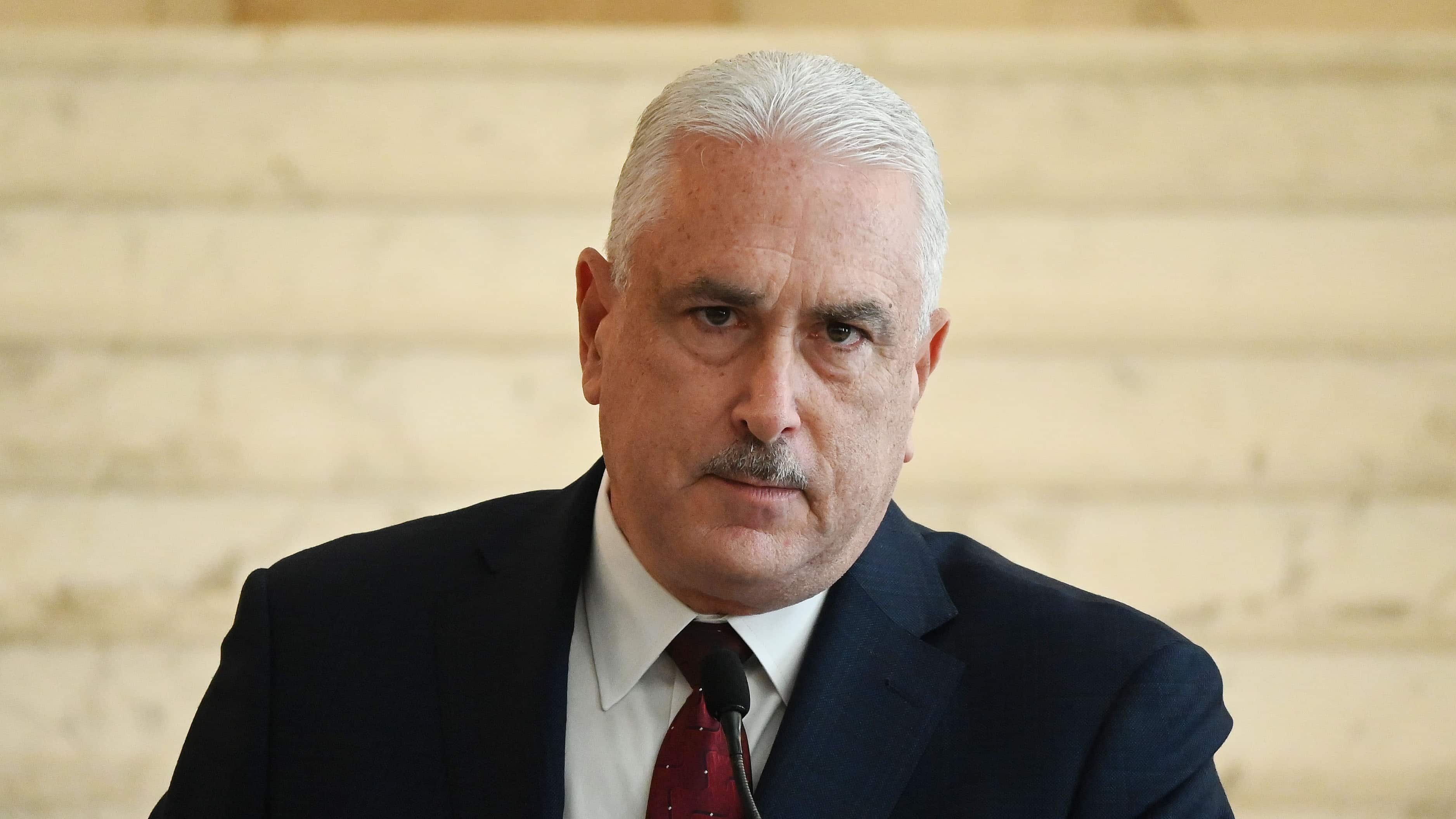 El funcionario defendió la enmienda incluida en el Proyecto de la Cámara 1740, que propone cobrar el impuesto al inventario en el momento de la venta si, al finalizar el periodo de congelación de cinco años, no se ha identificado una fuente alterna de ingresos.