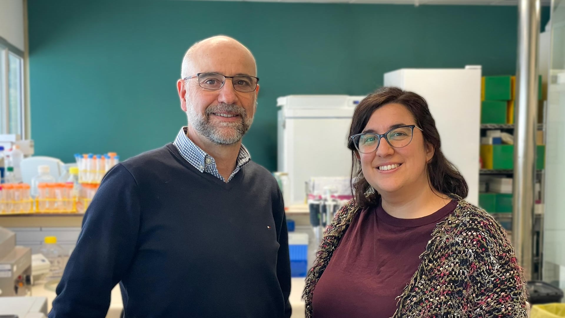 María Salgado y Javier Martínez-Picado