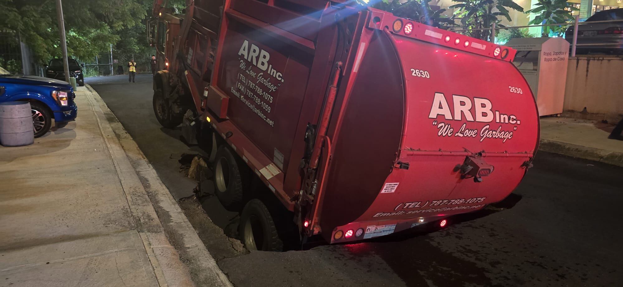 Accidente de camión en Bayamón.