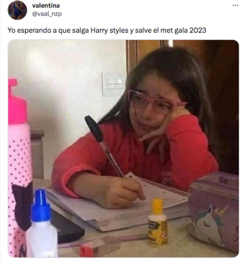 No pueden faltar las reacciones llenas de humor de los internautas en las redes sociales.