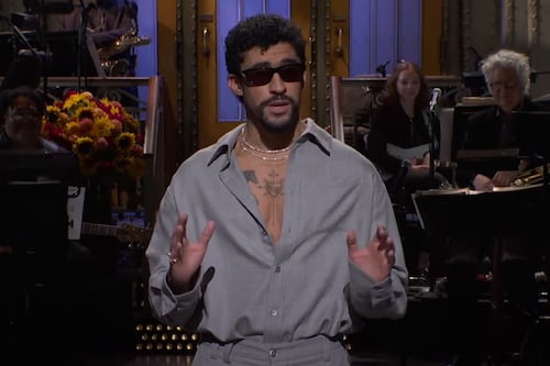 Bad Bunny responde a críticas por el Super Bowl: “Tienen cuatro meses para aprender español”