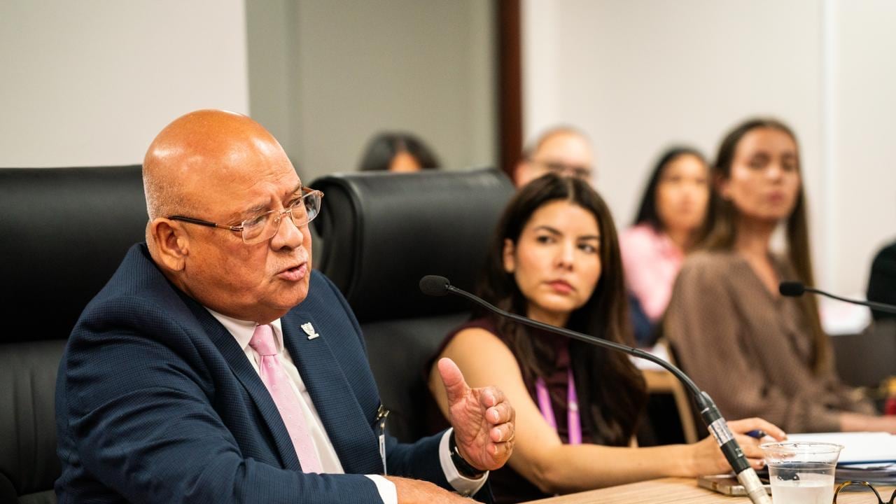 La Comisión de lo Jurídico del Senado celebró una vista pública sobre el P. del S. 712, que busca incorporar el derecho a juicio por jurado en casos civiles de alto valor.