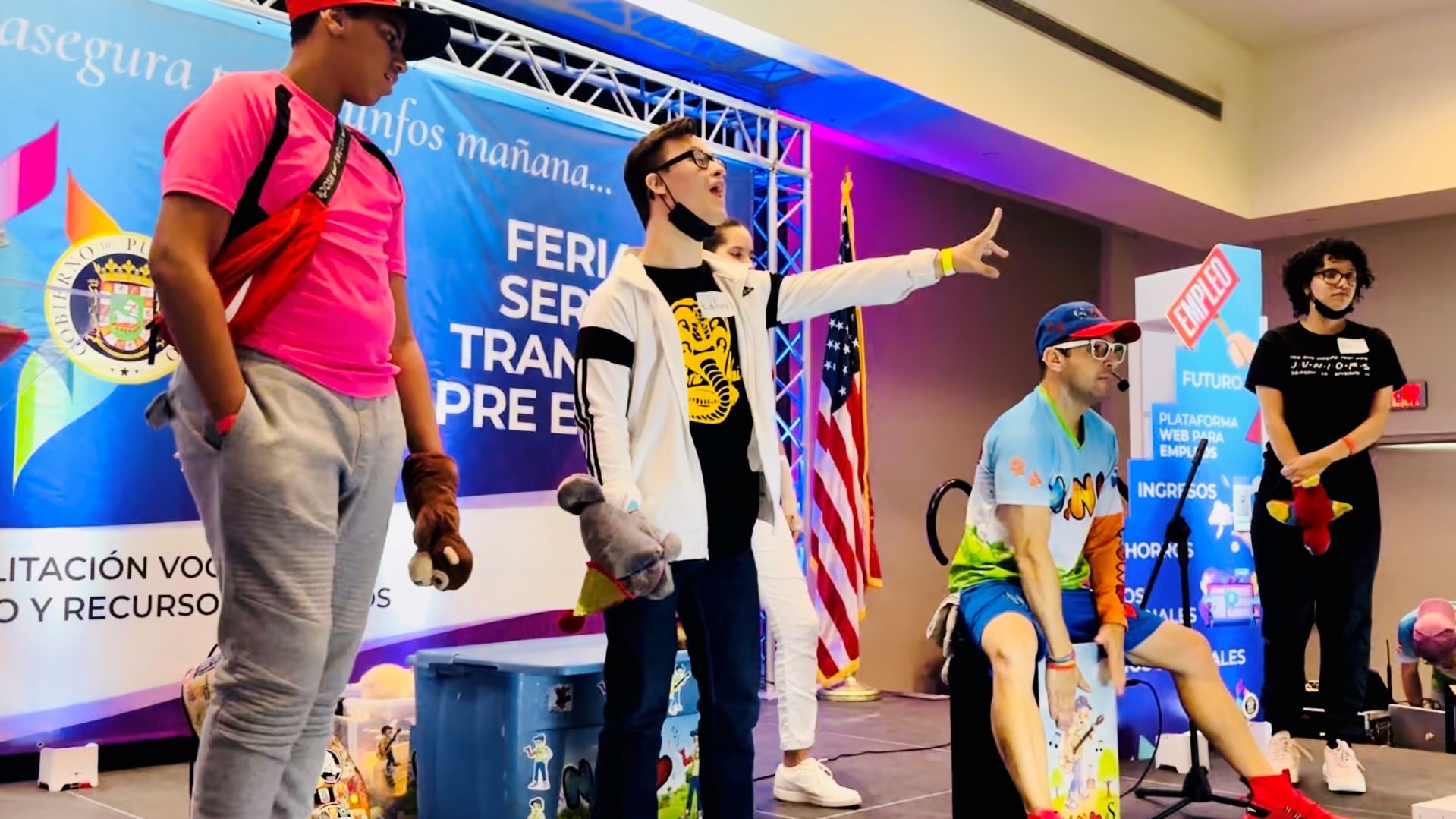 Parte de la dinámica que se llevó a cabo en la feria de Coamo.