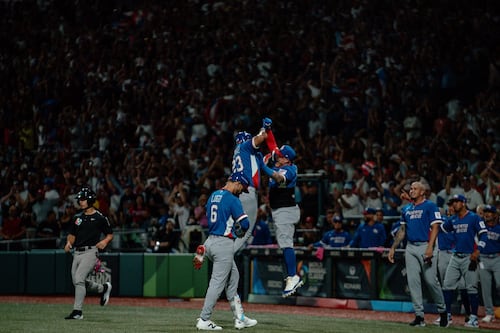 ¡Donas para el café! Puerto Rico pintó de blanco a Colombia