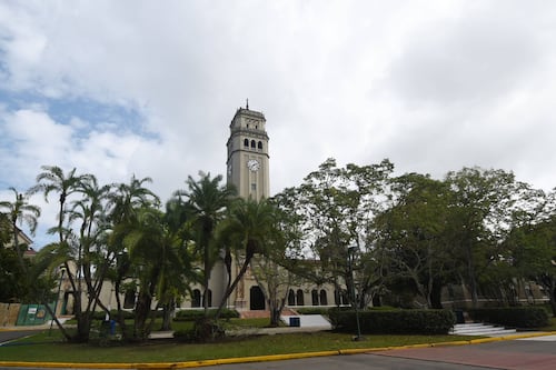 Abren solicitud para becas de hasta $5,000 para estudiantes de Derecho en la UPR