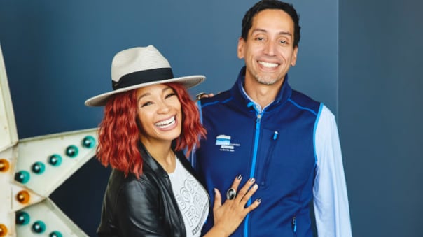 Kwanza Jones y su esposo José Feliciano