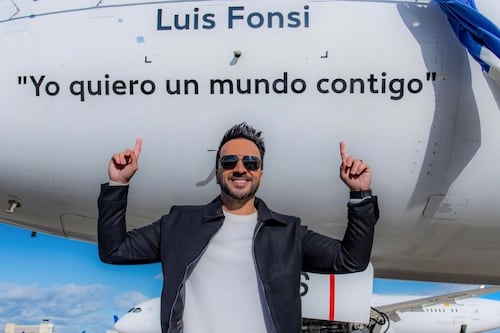 Air Europa nombra avión en honor a Luis Fonsi 