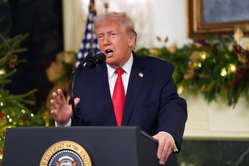 Aprueban rebautizar el Centro Kennedy de Washington con el nombre de Donald Trump