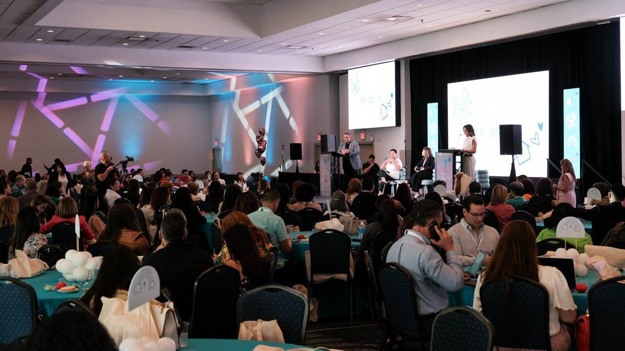 Congreso de Adopción, titulado “Abrazando la Diversidad Funcional”