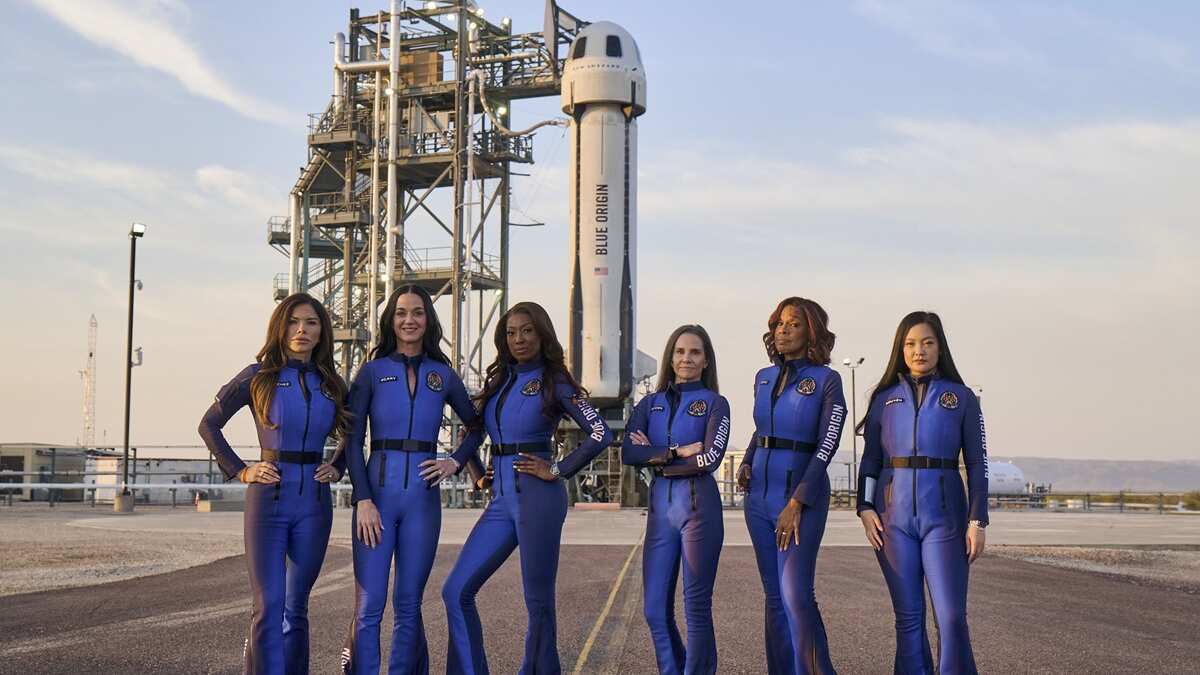 Katy Perry y las cinco mujeres que viajaron al espacio con Blue Origin