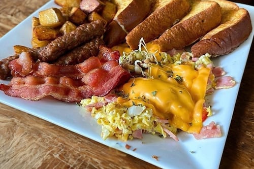 Embeleko Bikers Café: un rinconcito con alma donde se come rico y se pasa bien