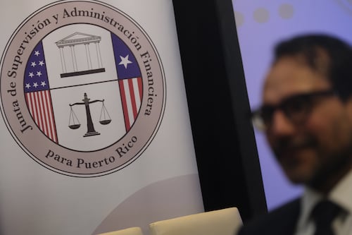 Líderes legislativos reaccionan a advertencias de la Junta sobre permisos y retiro incentivado