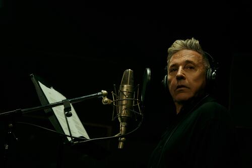 Video: Ricardo Montaner quedó ‘boquiabierto’ con imitador que cantó igual a él en un concierto