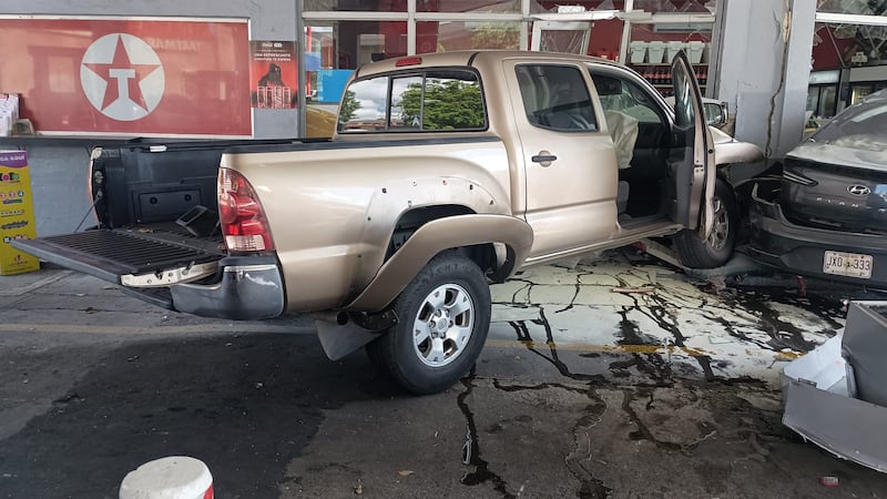 Los hechos ocurrieron en la estación de gasolina en Las Lomas.